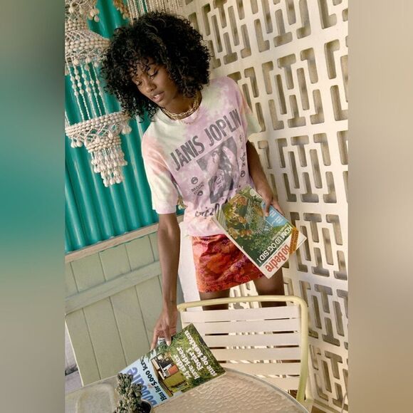 Daydreamer LA Janis Joplin Freedom Hall Tie Dye Weekend Tee Size Extra Small NWT - Picture 5 of 9